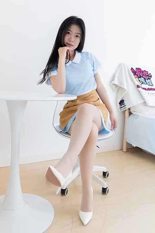 物恋传媒-芋头-性感女仆高跟鞋薄肉丝[1V-1.3G百度网盘] [1v-1.3GB]