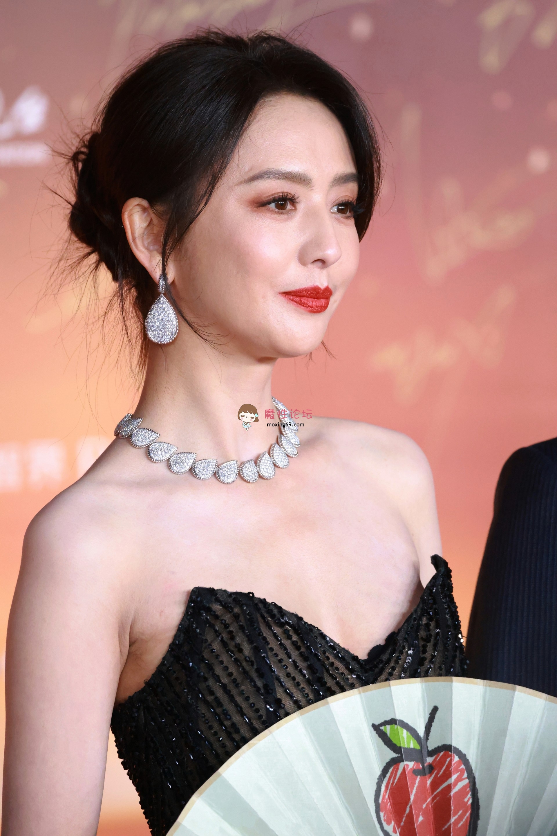 佟丽娅 活动生图 黑色抹胸透明连衣长裙[101P 1.4G]夸克 [-]