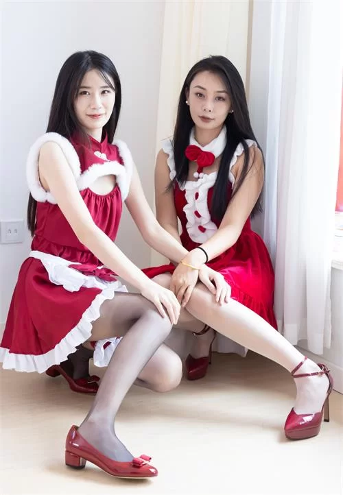 物恋传媒-菜菜&岚岚-高跟鞋油亮薄白丝黑丝、圣诞套装[1V-0 [1V-0.8GB]