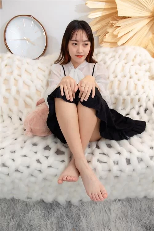 Limerence-Una-美足紧夹大鲨鱼不放[145P1V-0.4G百度网盘] [145p1v-0.4GB]