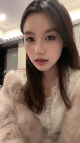 极品美女下海❤️小鱼儿直播自慰大秀[3V/957M][夸克] [-]