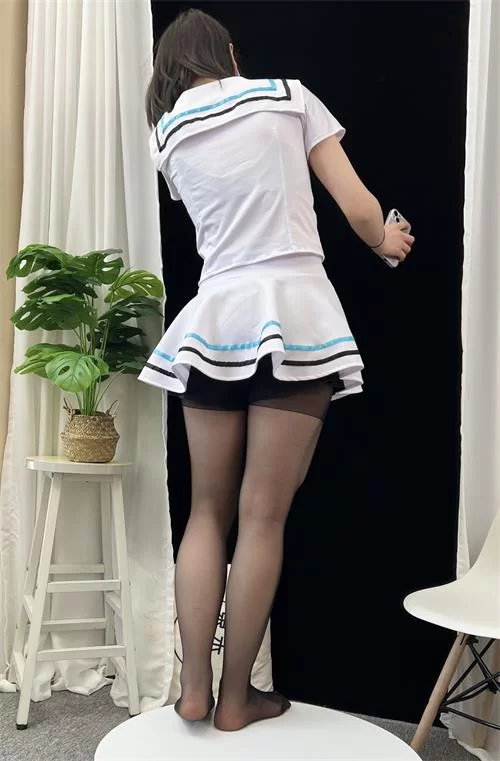 东禾摄影-水手服黑丝高跟[238P1V-0.9G百度网盘] [238p1v-0.9GB]