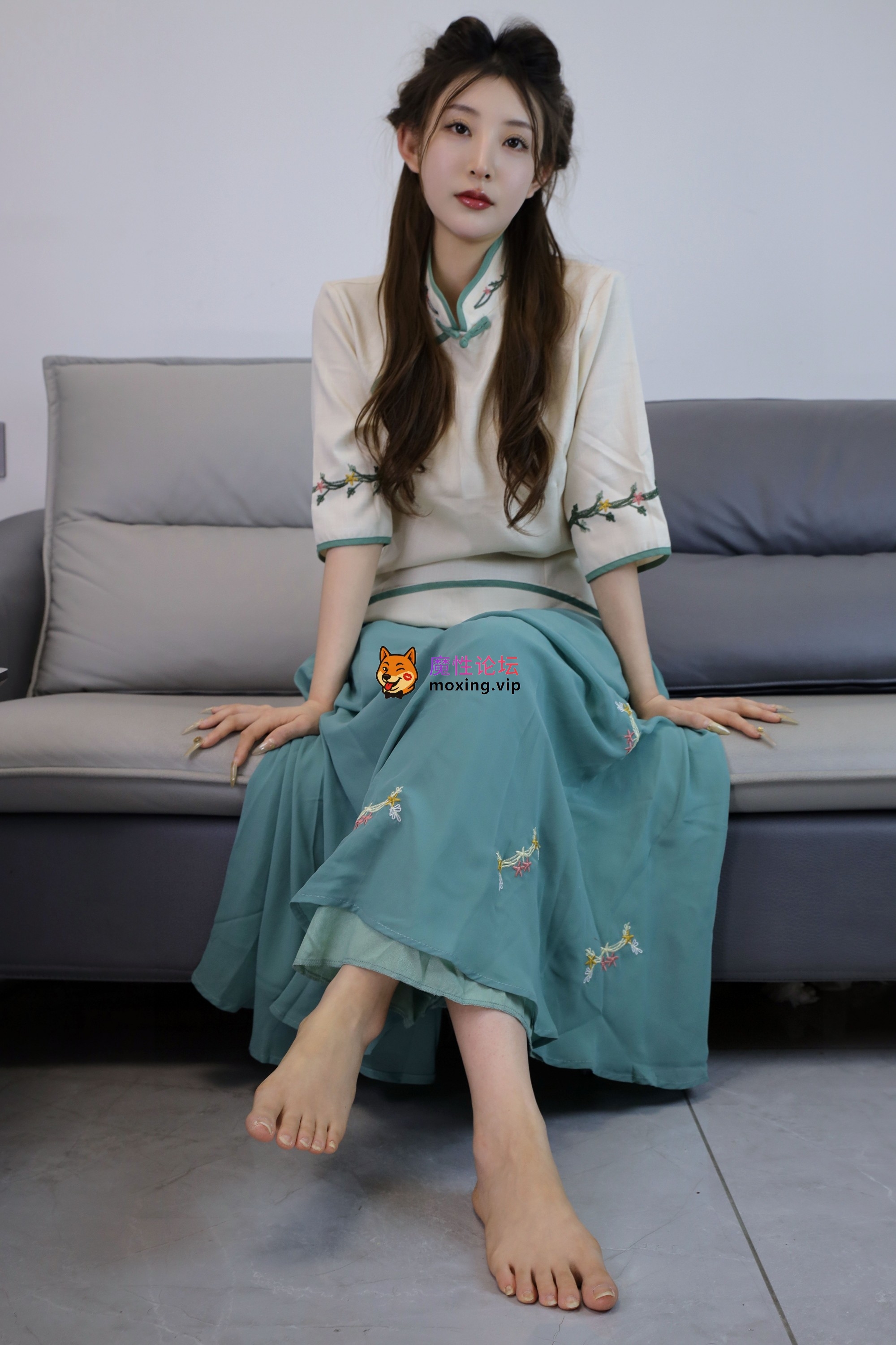绮梦摄影 婷婷 青白汉服长裙 平底凉鞋[427P 1V 2.4G] [-]