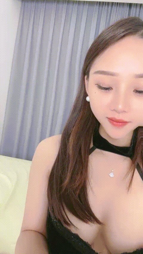 [BT]小耳朵dj___少女的诱惑真顶不住啊穿上透视黑丝情趣裙这半裸诱惑 [-]