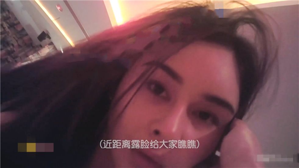 [BT]高价网约身材超优性感的大长腿外围美女酒店啪啪,齐逼短裤,纤细小蛮腰都不忍心狠狠操她,稍微用点力就嗷嗷大叫!145 [-]
