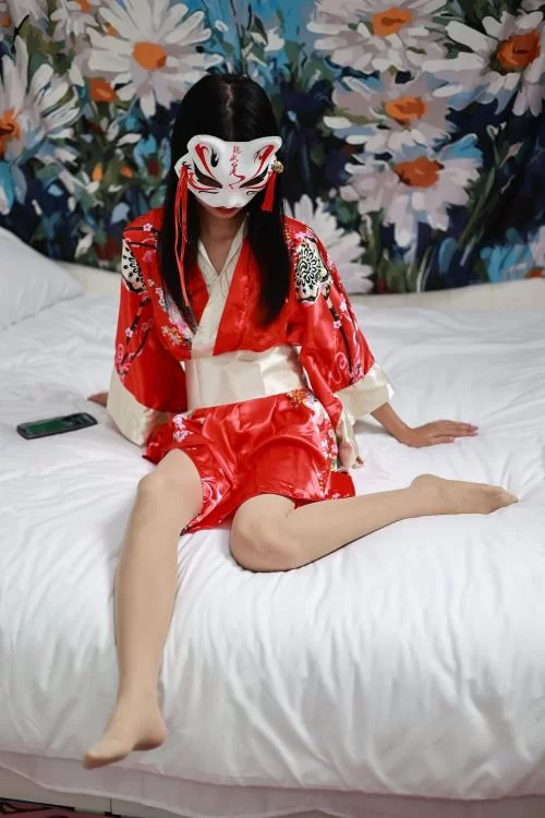 东禾摄影-和服黑丝肉丝平底鞋 [226P1V-2G百度网盘] [226p1v-2GB]