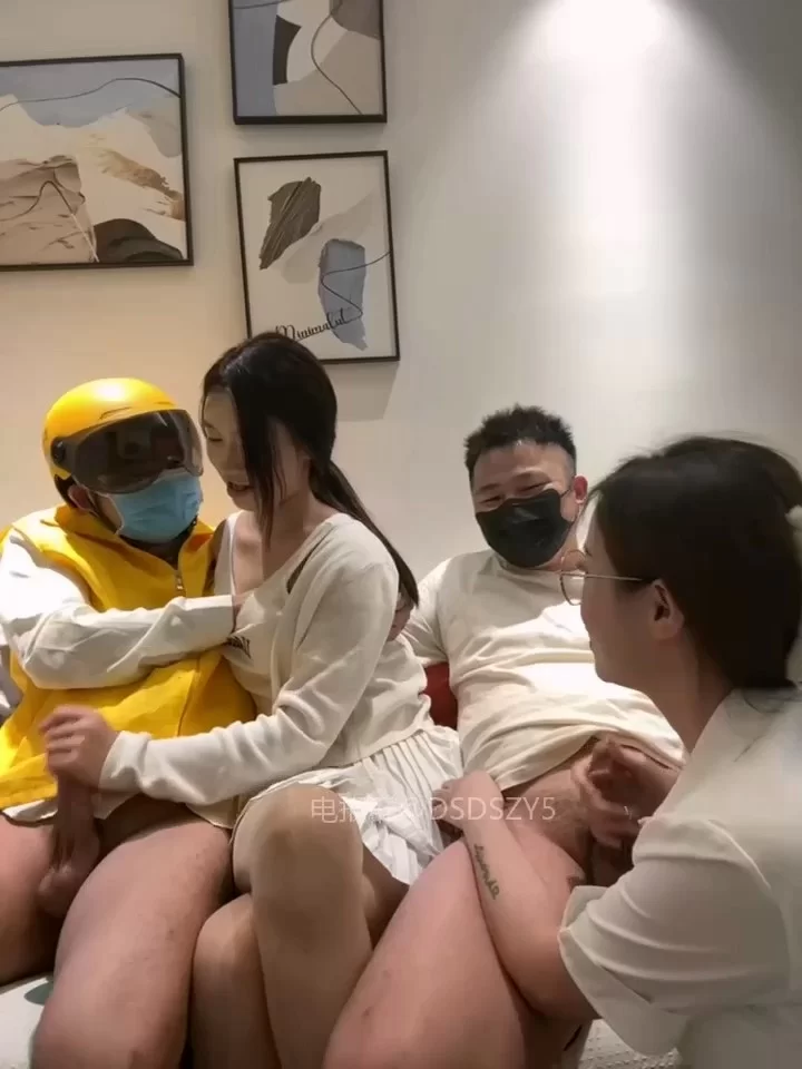 ❎＋双女组成性爱课堂拉外卖小哥进来学习 [1V-100MB]