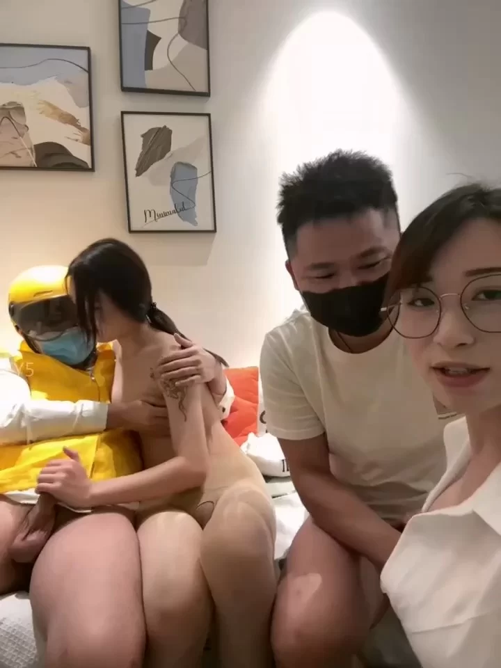 ❎＋双女组成性爱课堂拉外卖小哥进来学习 [1V-100MB]
