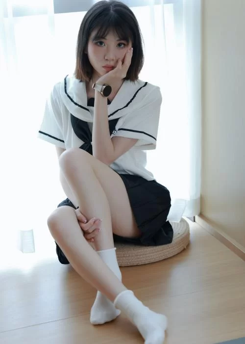 IMZSOCK爱美足-秋秋-私房超短裙棉袜裸足萌妹 [108p1v-1.6GB]