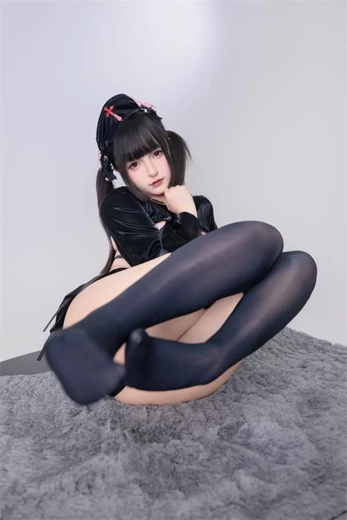 神楽坂真冬-味觉容器-性感超短裙黑丝高跟 [75P2V-481MB]