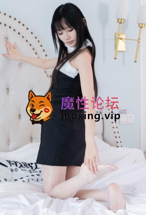 袜啵啵-甜甜圈-包臀裙高跟鞋、油亮薄白丝裸足[172P-1V-2G百度网盘] [-]