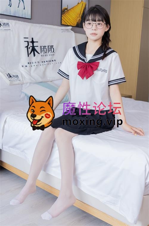 袜啵啵-糯米-堆堆袜套薄白丝、jk制服[145P-1V-1.5G百度网盘] [-]