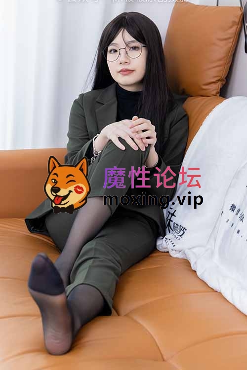 袜啵啵-小甜豆-高跟鞋、薄黑丝、裸足ol制服 [-]