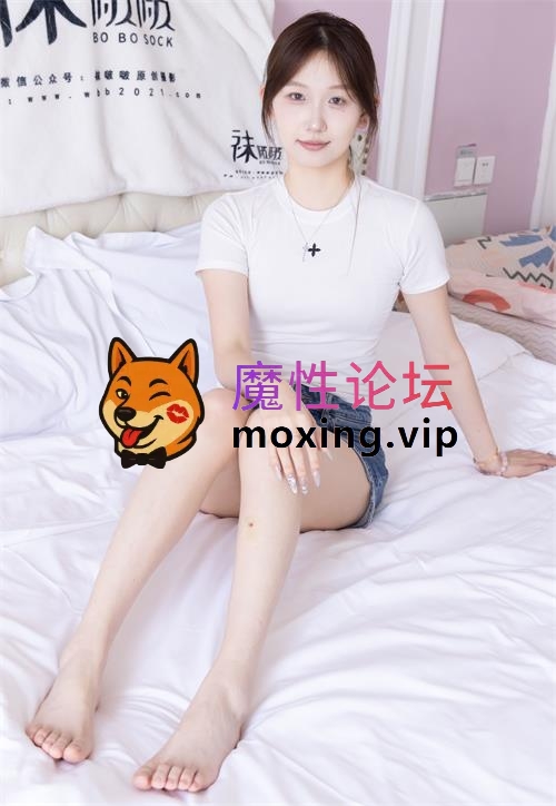 袜啵啵-香菜-热裤短白棉袜裸足[152P1V-1.2G百度网盘] [-]
