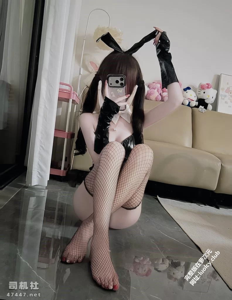 小犬酱超顶可爱双马尾女儿服自慰福利订阅 [15P/4V-512MB]
