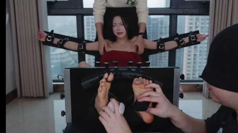 脚模摄影-编号117-女S反差TK [1v-2GB]