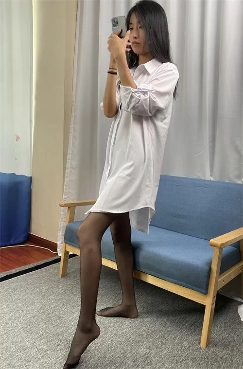 东禾摄影白衬衣黑丝高跟美腿网盘◪ [138P/9V-1.36GB]