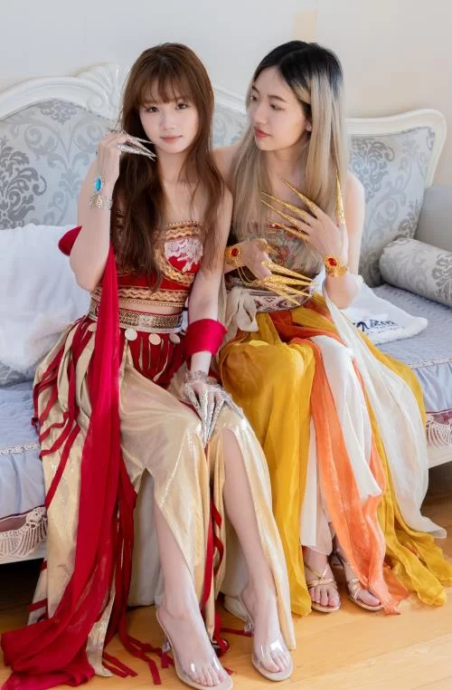 袜啵啵-小甜豆&甜甜圈-古风薄黑丝裸足[210P1V-2.5G百度网盘] [210p1v-2.5GB]