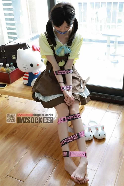 IMZSOCK爱美足-秋秋-女仆装网袜美足[107P1V-0.6G百度网盘] [107p1v-0.6GB]