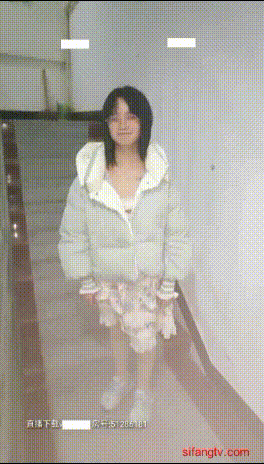 《天晴的调教》萝莉系00后刚成年处女在线调教直播合集 [-]