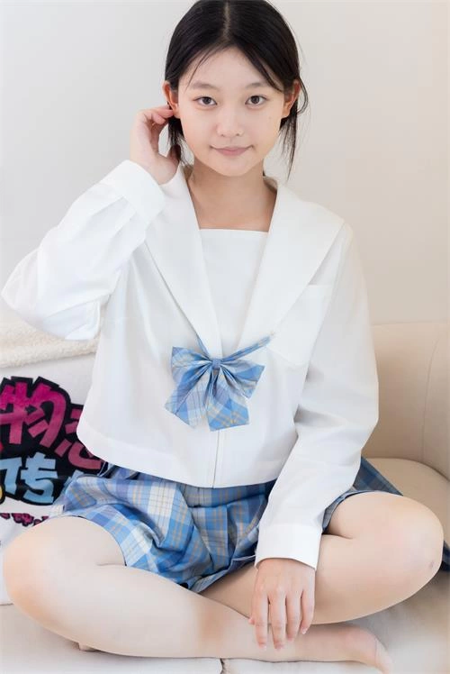 物恋传媒-芙芙-皮鞋薄肉丝、jk制服[1V-0.5G百度网盘] [1v-0.5g]