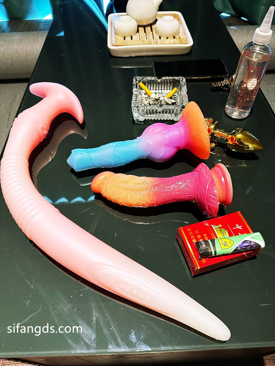 [BT]新品字母猎奇必备极度sm重口，舞蹈生姐姐依然各种花样玩法，暴力异物扩张3p女女露出喝尿54 [-]