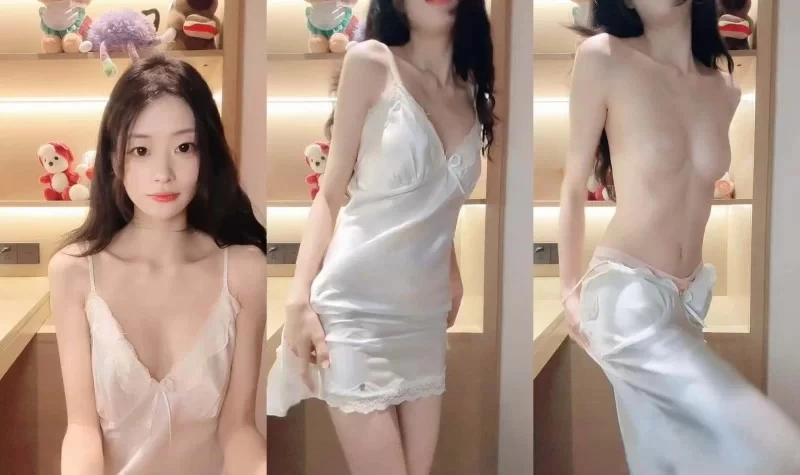 糯糯子纯欲美少女下海雪白裸体~凹凸有致~超级反差 [4V-4.07GB]