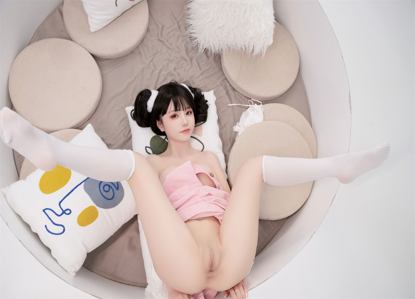[BT]稀有露臉 高端攝影acg業界女神爆機少女 喵小吉 小清新蜜桃烏龍粉色少女蜜鮑愈加飽滿 無比緊實的感覺 [-]