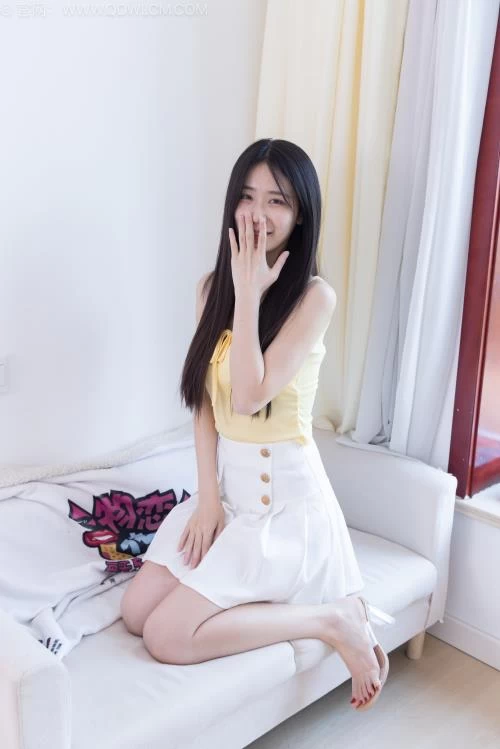 物恋传媒-菜菜-高跟鞋短白棉袜、裸足[1V-1.2G百度网盘] [1v-1.2GB]
