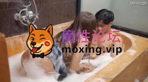 Onlyfans喜欢COS大奶网红《smurfblue》深喉口交无套啪啪自拍 约男友打炮1 [NV5.5G][百度] [-]