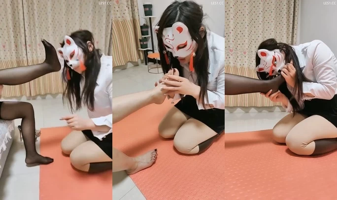 [拉拉女同]沫嫣 女女专场 骑乘鞭打驯化母畜 靴子黑丝舔脚 [1V-1GB]