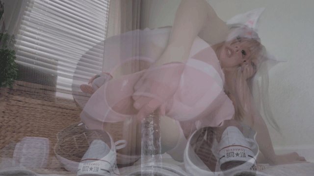 [BT]新品可盐可甜自慰狂魔福利姬kittyxkum绯红小猫付费新作给自己做一个良好的伸展20 [-]