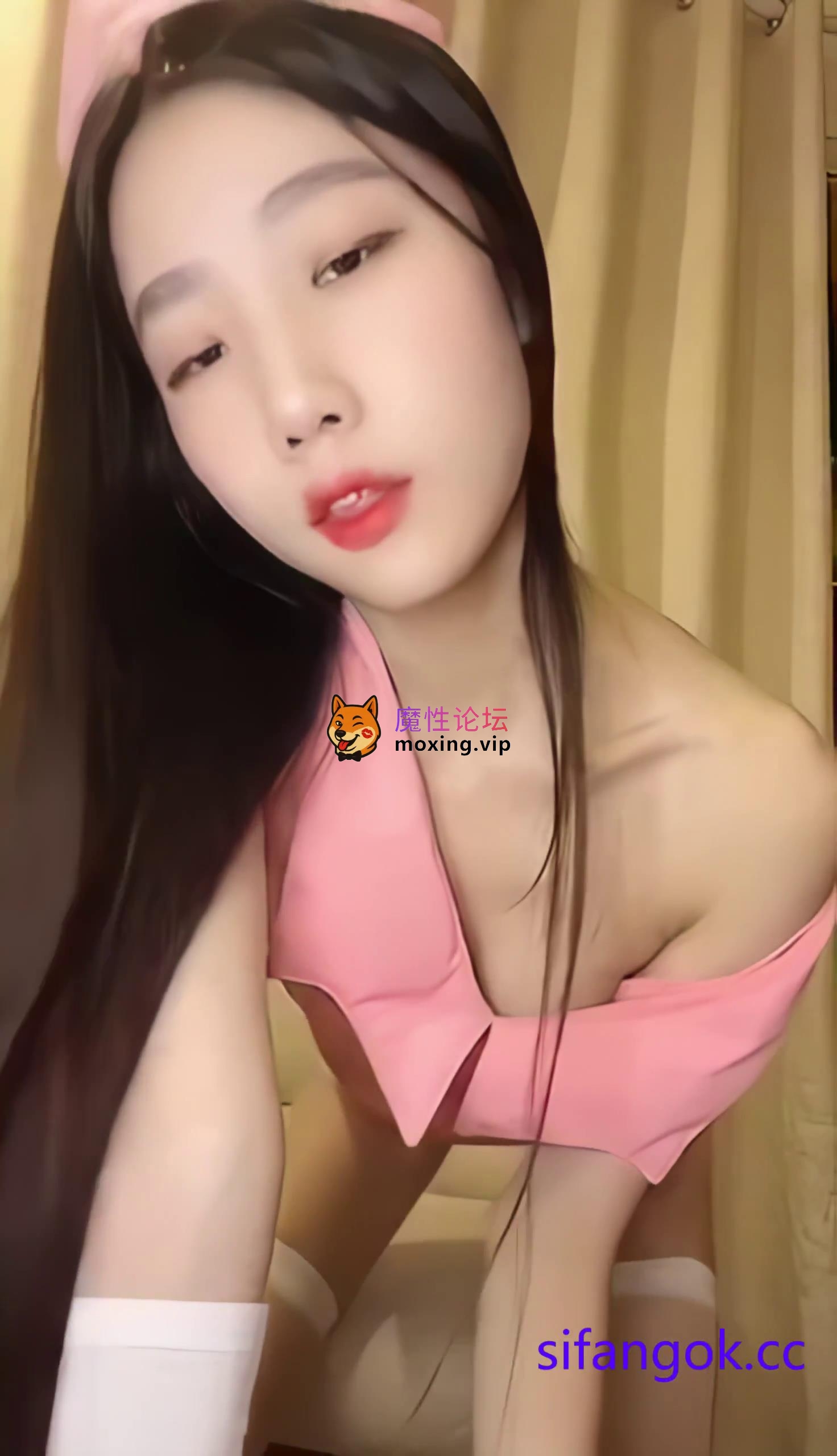 《稀缺》极品御姐八月未央露脸诱惑性感丁字裤露出粉唇 [2V355MB][百度盘] [-]