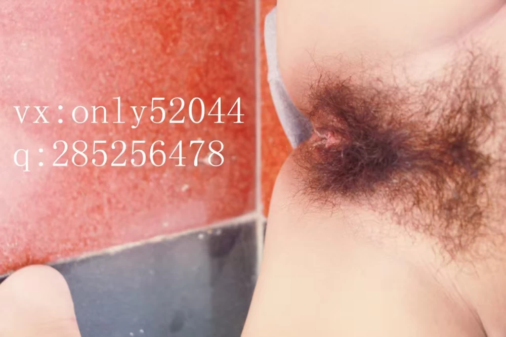 [四四四四] 丝袜 美腿 自慰 合集 [4V+131P-49MB]