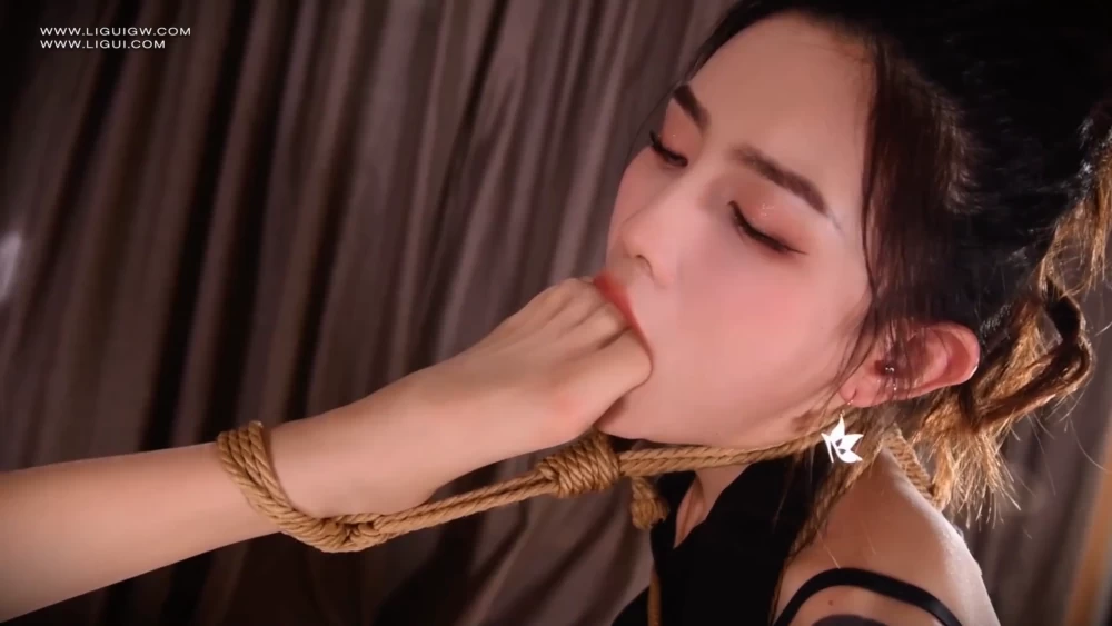 丽柜 缚虐双生 - 兔子&甜甜 [1V-267MB]