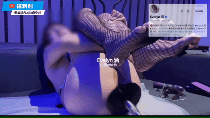 推特极品TS伪娘《 Evelyn涵》 伪娘直男户插互口、尿在屁眼里边插边尿淫乱重口三P群交合集 [-]
