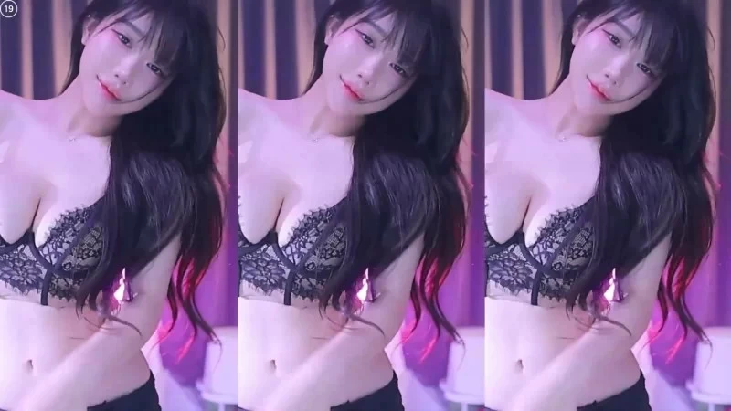 自录无水印韩国巨乳女主播BJ그릴래영蕾颖7月热舞合集 [12V-1.8GB]