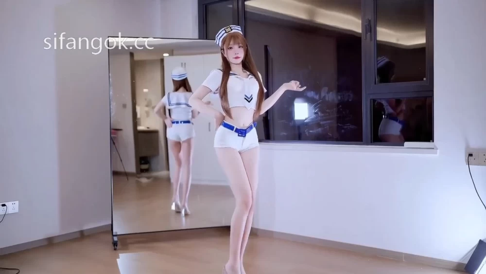 BZ雾奈呦B站顶流红大主播大尺骚舞 [15V-0.4GB]