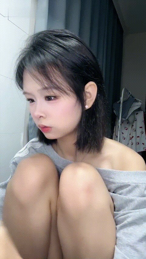 [BT]妈妈886  不止一点乖 道具自慰爆浆尿尿护玩1～美女小懒猫下海福利 (3) [-]