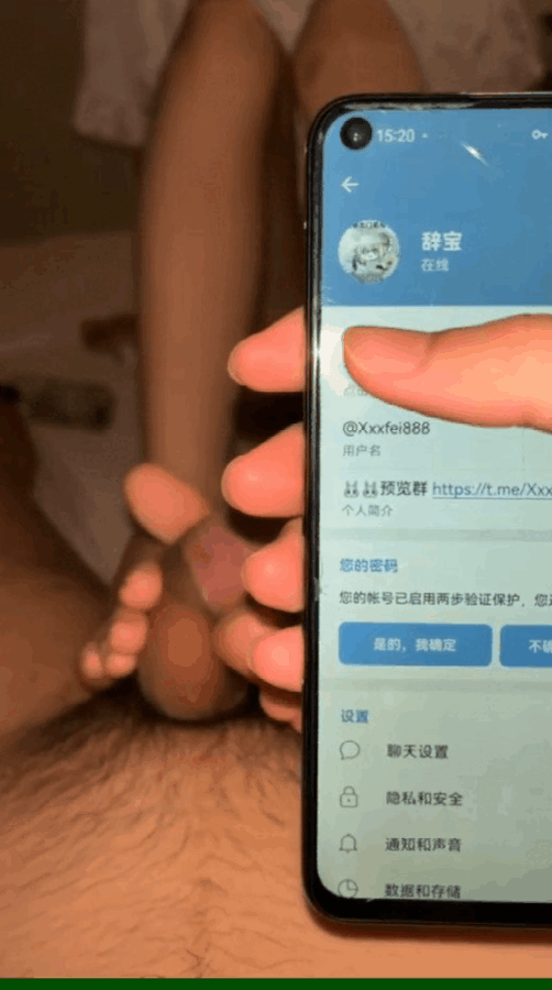 极品萝莉反差婊子《辞宝》高颜值可爱少女被拉着马尾爆操、玉足夹着鸡巴足交榨精啪啪合集 [-]