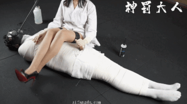 《收藏精品》足控福利，恋足大神足交手交啪啪榨精视频福利合集《277V102G》 [-]