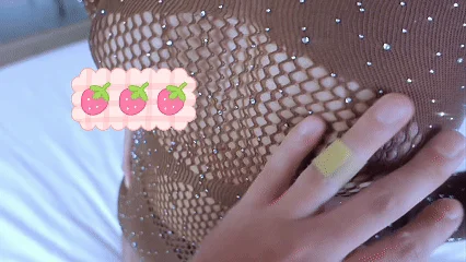 [度盘]1.9泄露 老虎菜SVIP频道独家内容--迟到一年半的见面,没想到这么骚--第一弹  1.13GB/3V/49P/43GIF [几V多大-]