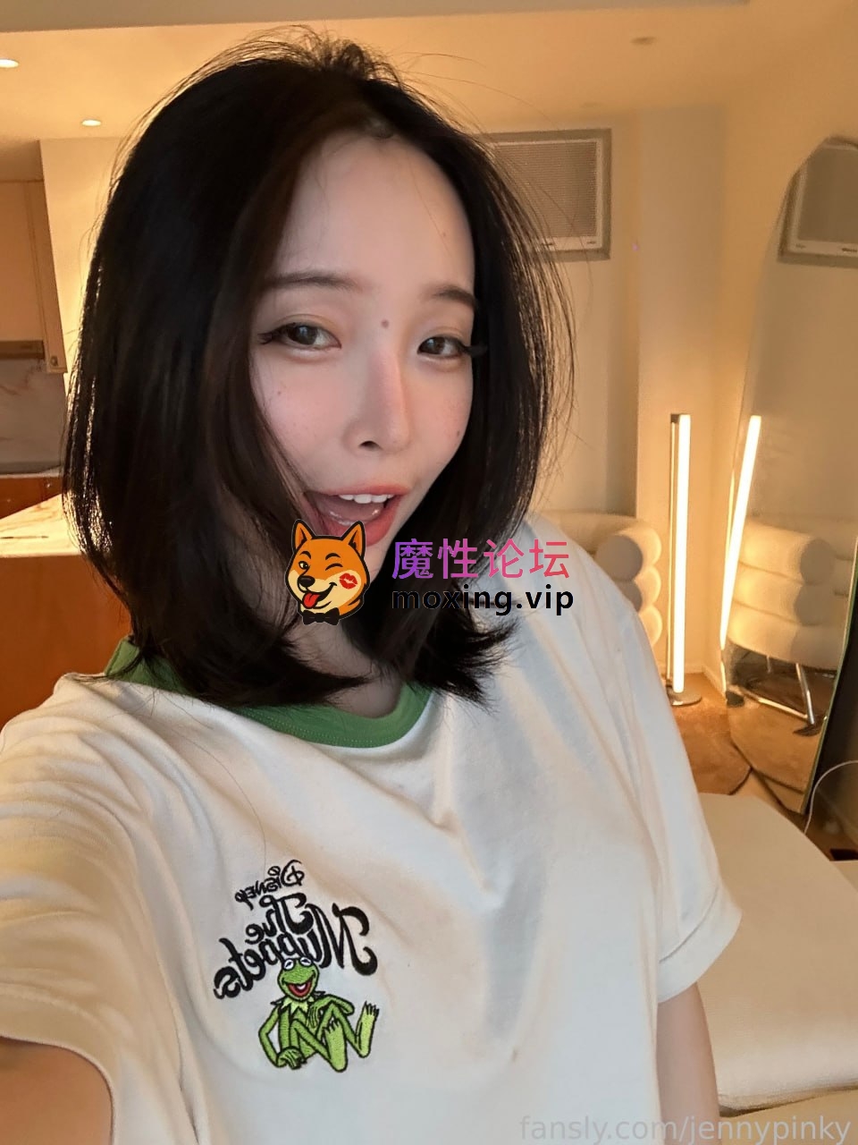 极品身材高颜值演员模特「孙禾颐」脸足穴同框自慰，女上位弹力插，炮机自慰，发骚展示绝美鲍鱼 迅雷17V/1.7G [-]