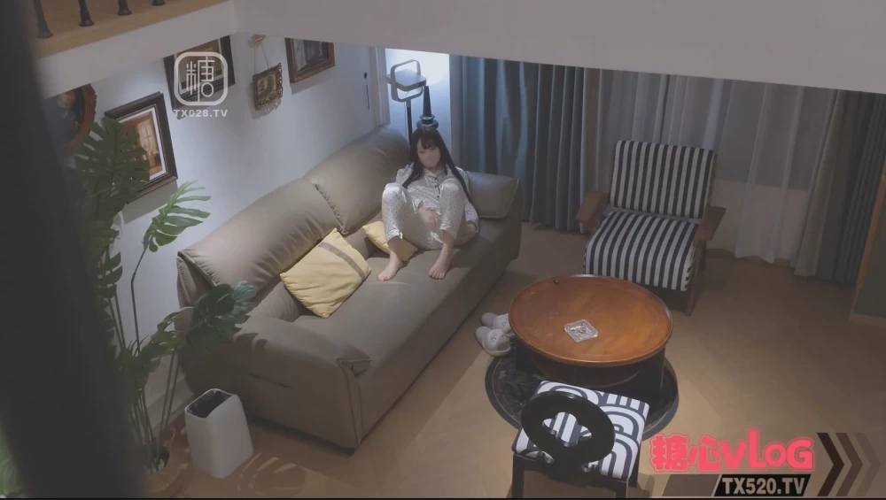 星野兔{出轨人妻} [1V-900MB]