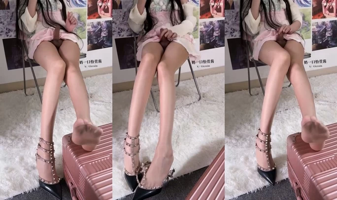 [伪娘TS]奶一口怡萱酱 - 仙女棒产出的牛奶和玉足相结合 [1V-137MB]